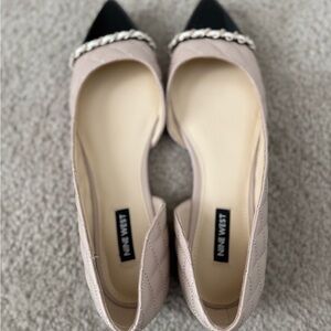 Nine West Black and Tan Quilted Flats